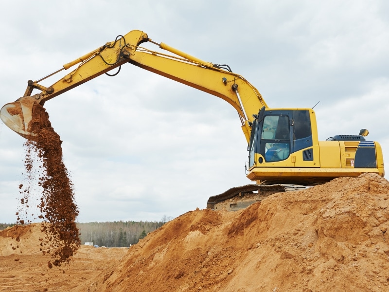 Learn to drive an excavator for safe and efficient material handling